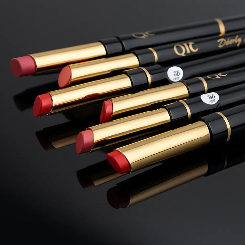 Rouge à lèvres et crayon à lèvres à double extrémité QIC